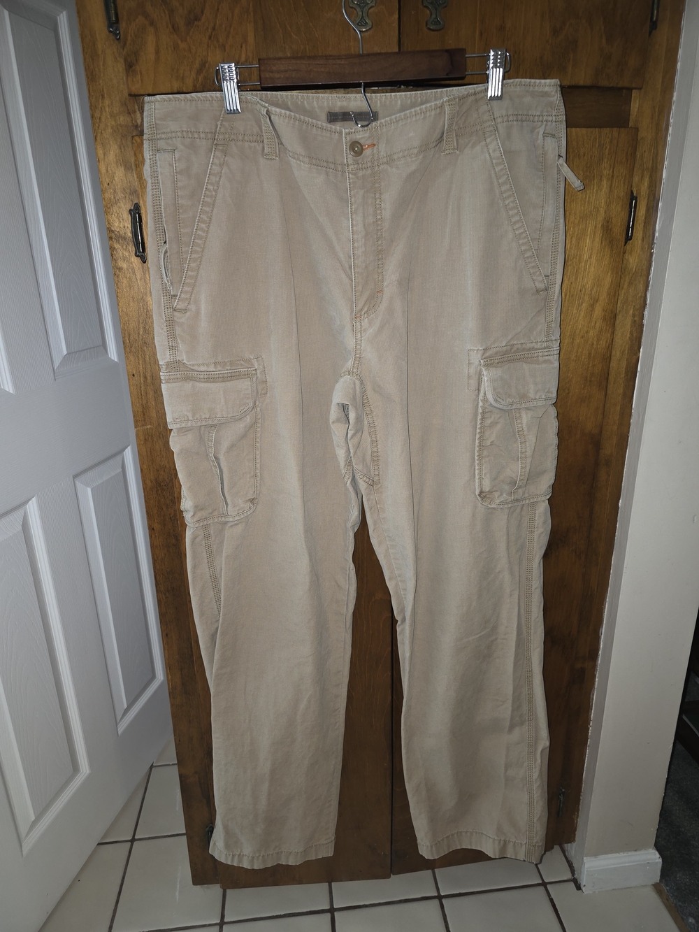 L.L. Bean Men's Beige Cargo Pants